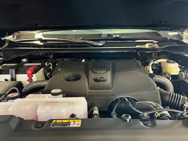 2026 Toyota Tundra SR5 CrewMax 5.5' Bed