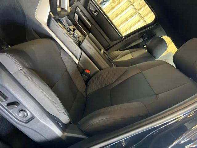2026 Toyota Tundra SR5 CrewMax 5.5' Bed