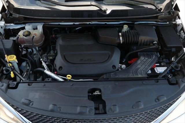 2019 Chrysler Pacifica Touring L for sale in Orlando, FL