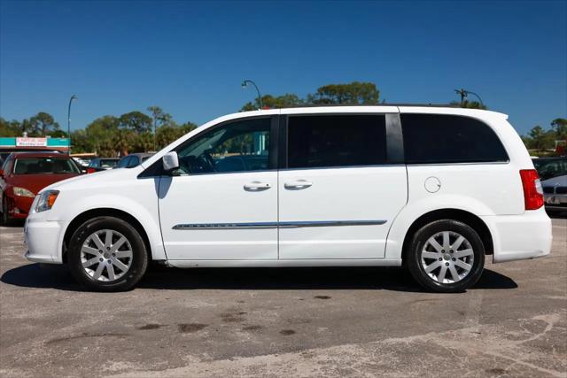 2015 Chrysler Town & Country Touring