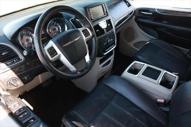 2015 Chrysler Town & Country Touring