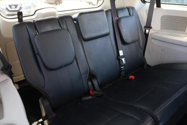 2015 Chrysler Town & Country Touring