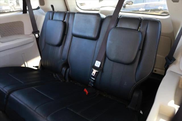 2015 Chrysler Town & Country Touring