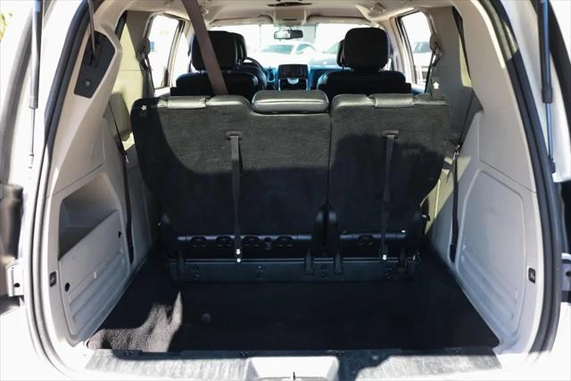 2015 Chrysler Town & Country Touring