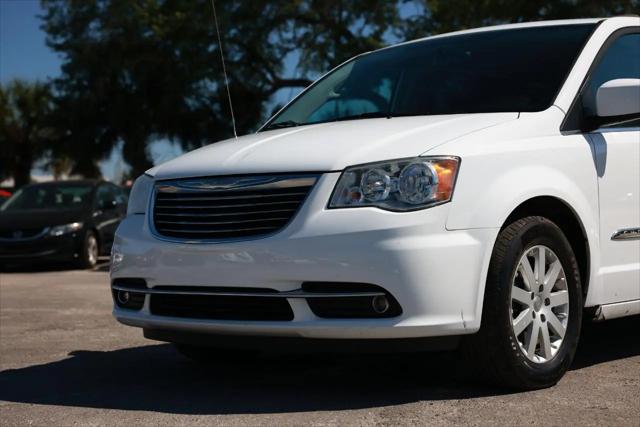 2015 Chrysler Town & Country Touring
