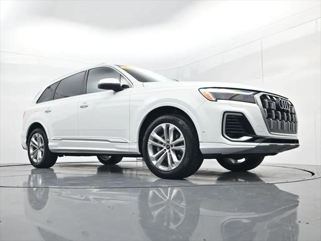 2025 Audi Q7 Premium Plus 55 TFSI quattro Tiptronic