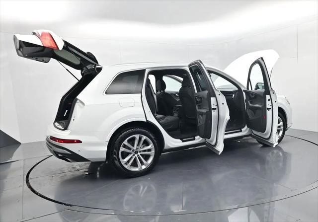 2025 Audi Q7 Premium Plus 55 TFSI quattro Tiptronic