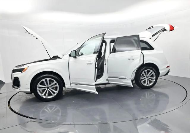 2025 Audi Q7 Premium Plus 55 TFSI quattro Tiptronic