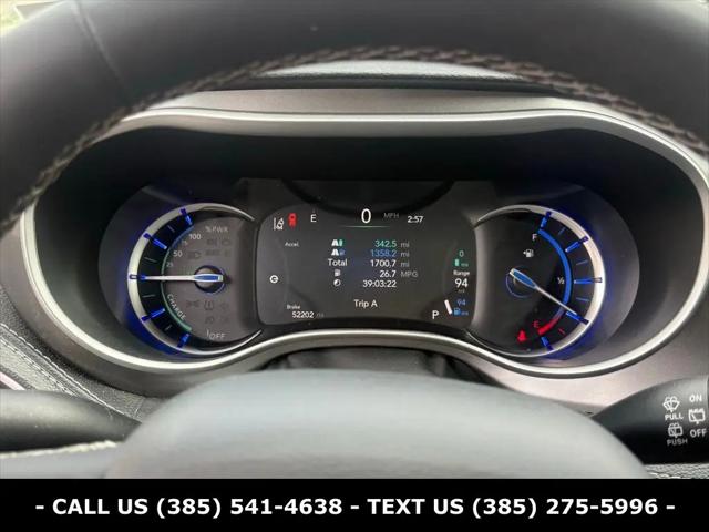 2024 Chrysler Pacifica Hybrid Select