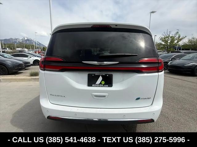 2024 Chrysler Pacifica Hybrid Select
