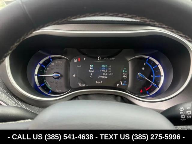 2024 Chrysler Pacifica Hybrid Select