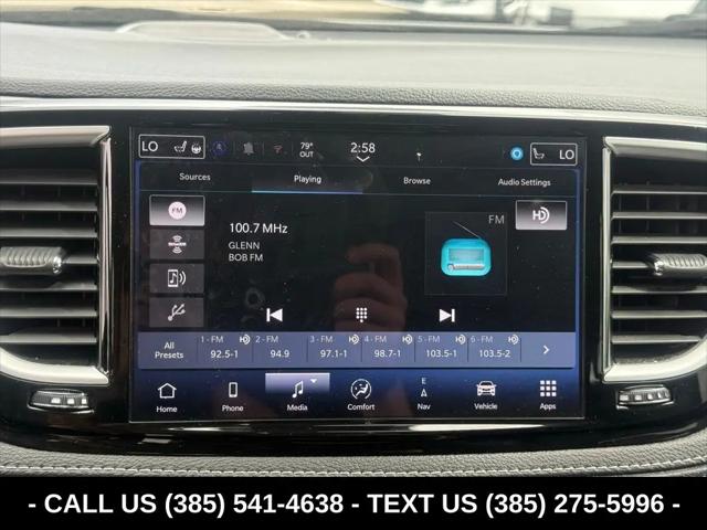 2024 Chrysler Pacifica Hybrid Select