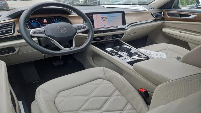 2026 Volkswagen Atlas SE with Technology