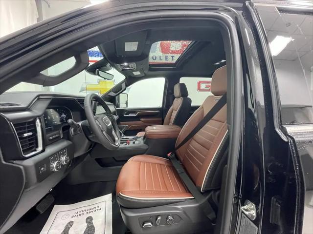 2026 GMC Sierra 2500HD Crew Cab, Standard Bed, Denali Ultimate, 4WD