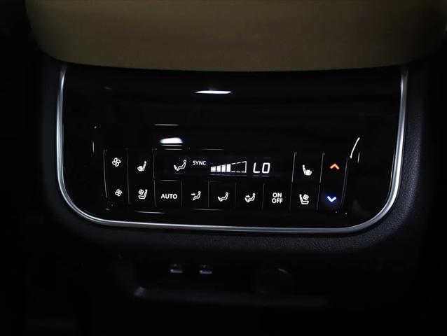 2025 INFINITI QX80 LUXE AWD
