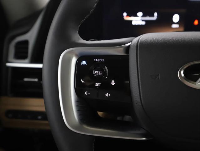 2025 INFINITI QX80 LUXE AWD
