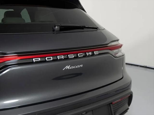 2026 Porsche Macan Macan