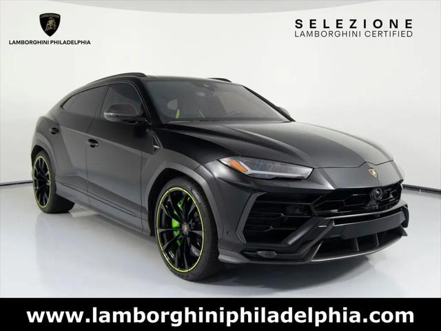 2022 Lamborghini Urus Graphite Capsule