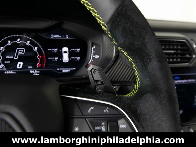 2022 Lamborghini Urus Graphite Capsule