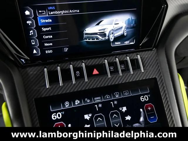 2022 Lamborghini Urus Graphite Capsule