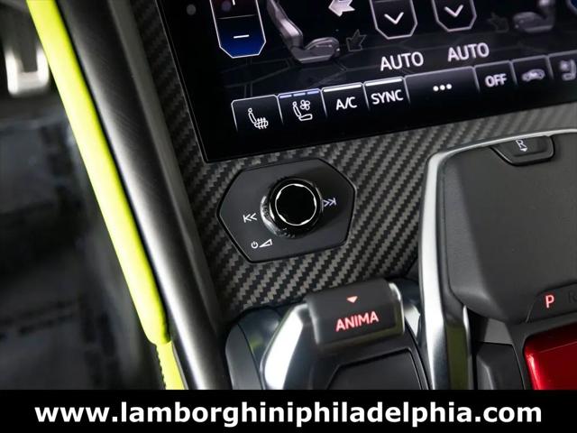 2022 Lamborghini Urus Graphite Capsule