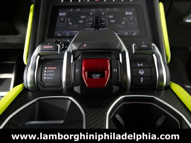 2022 Lamborghini Urus Graphite Capsule
