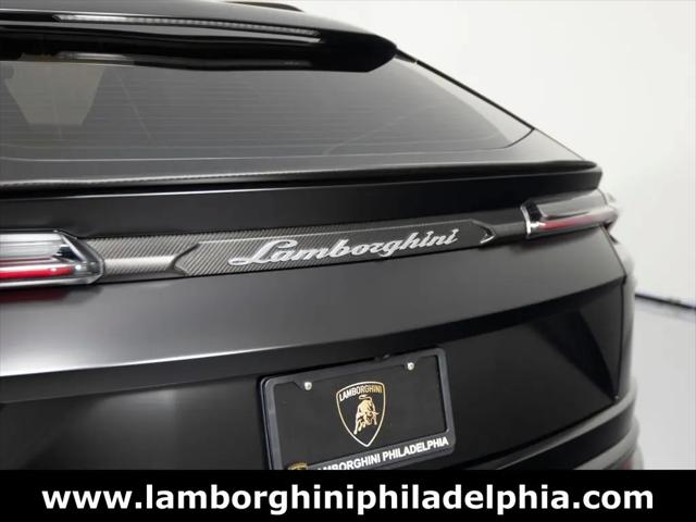 2022 Lamborghini Urus Graphite Capsule