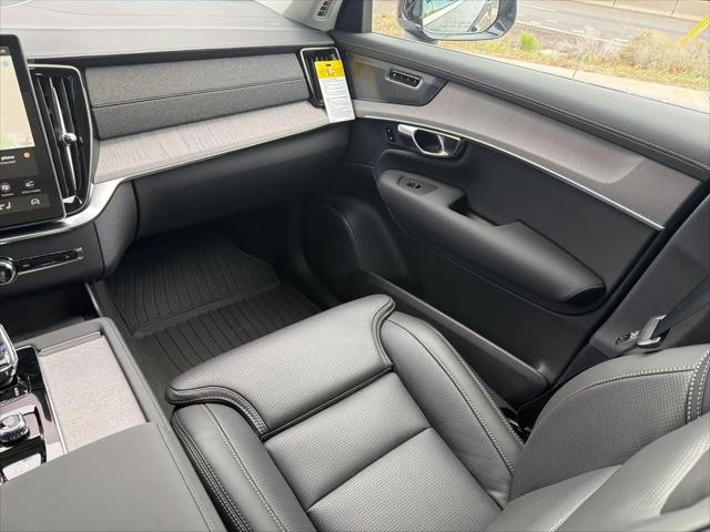 2026 Volvo XC90 Plug-In Hybrid Ultra, T8 AWD, Electric/Gasoline, Bright, 7 Seats