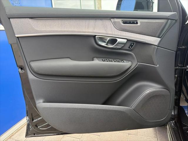 2026 Volvo XC90 Plug-In Hybrid Ultra, T8 AWD, Electric/Gasoline, Bright, 7 Seats