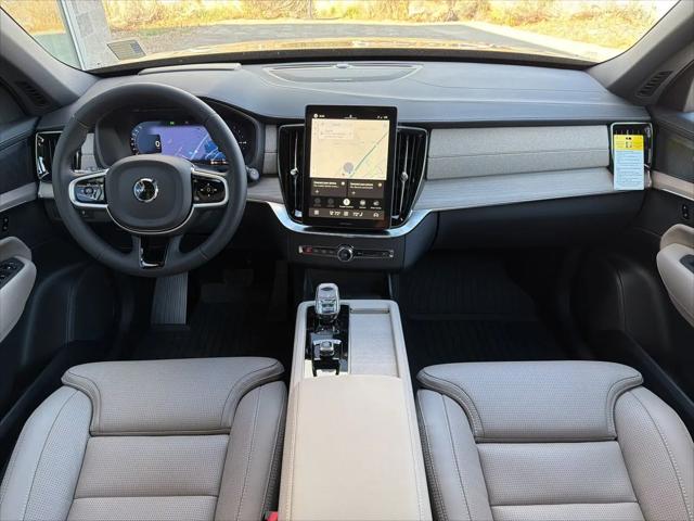 2026 Volvo XC90 Plug-In Hybrid Ultra, T8 AWD, Electric/Gasoline, Bright, 7 Seats