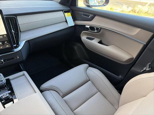 2026 Volvo XC90 Plug-In Hybrid Ultra, T8 AWD, Electric/Gasoline, Bright, 7 Seats