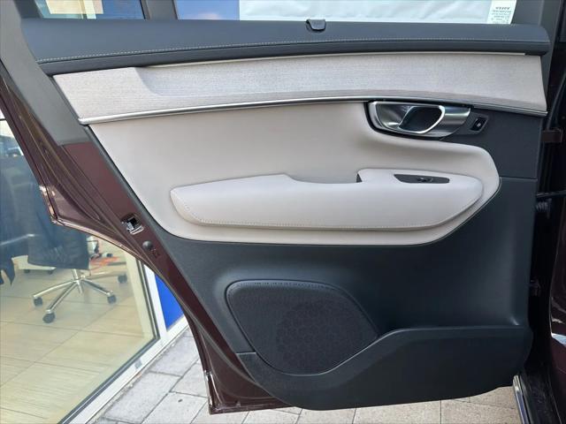 2026 Volvo XC90 Plug-In Hybrid Ultra, T8 AWD, Electric/Gasoline, Bright, 7 Seats
