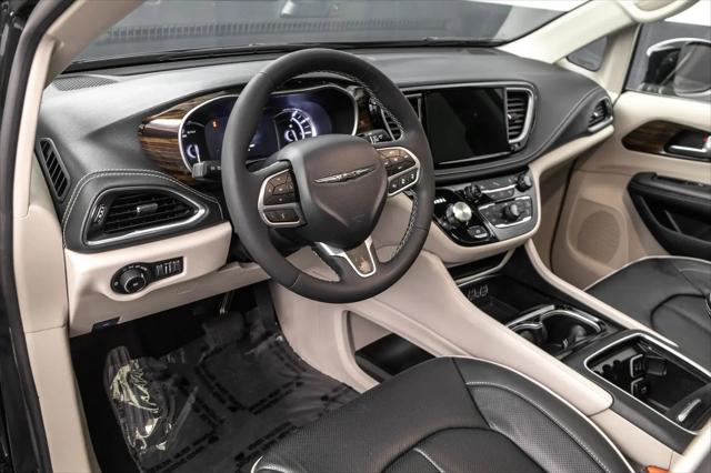 2023 Chrysler Pacifica Hybrid Limited