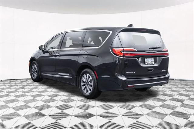2023 Chrysler Pacifica Hybrid Limited