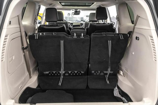 2023 Chrysler Pacifica Hybrid Limited