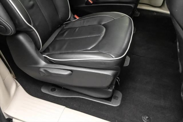 2023 Chrysler Pacifica Hybrid Limited