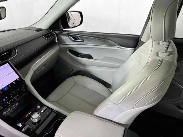 2023 Jeep Grand Cherokee L Overland 4x4
