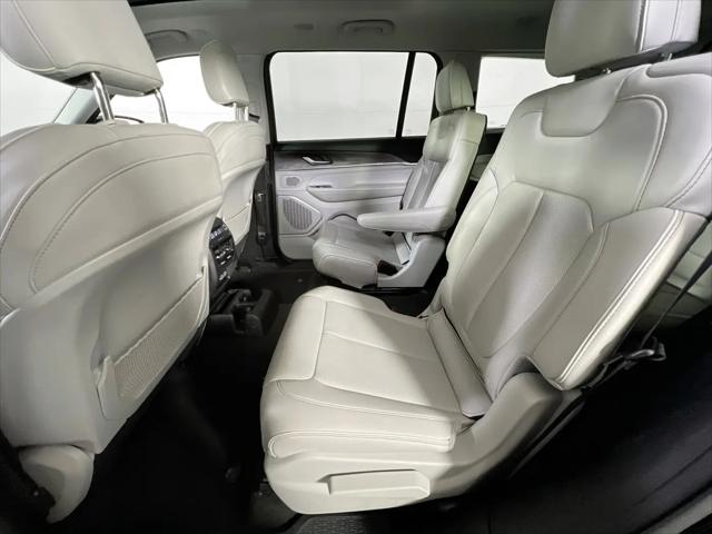 2023 Jeep Grand Cherokee L Overland 4x4