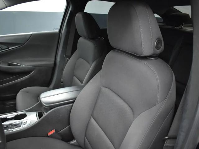 2022 Chevrolet Malibu FWD LT