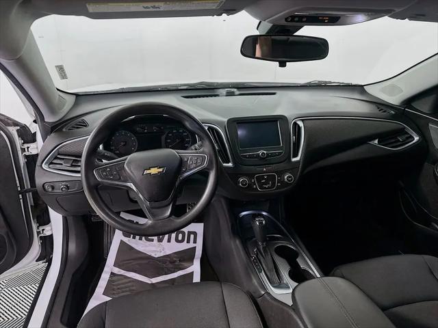 2017 Chevrolet Malibu 1LT