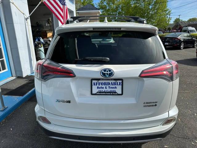2017 Toyota RAV4 Hybrid Limited
