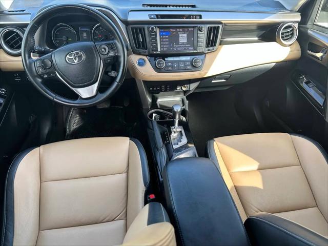 2017 Toyota RAV4 Hybrid Limited