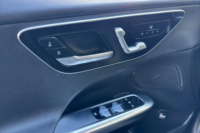 2024 Mercedes-Benz C-CLASS C 300 C 300
