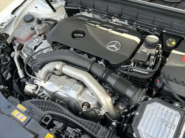 2026 Mercedes-Benz GLB 4MATIC
