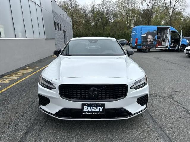 2025 Volvo S60 T8 Ultra Black Edition
