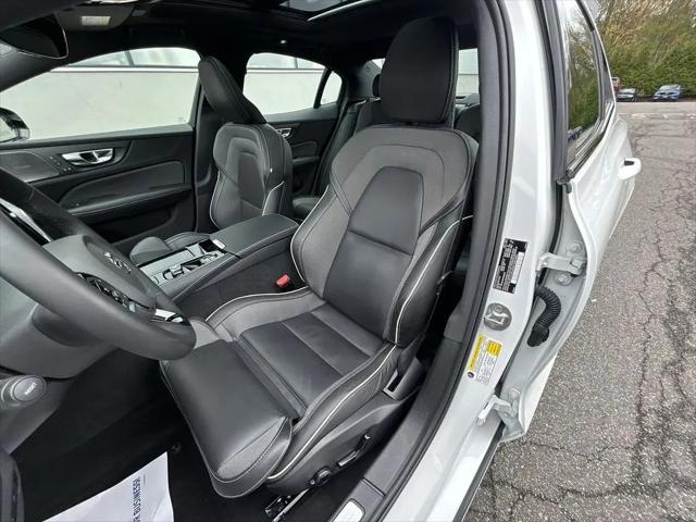 2025 Volvo S60 T8 Ultra Black Edition