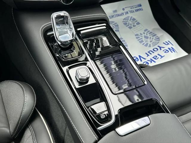 2025 Volvo S60 T8 Ultra Black Edition
