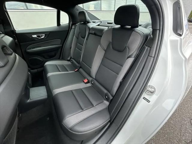 2025 Volvo S60 T8 Ultra Black Edition