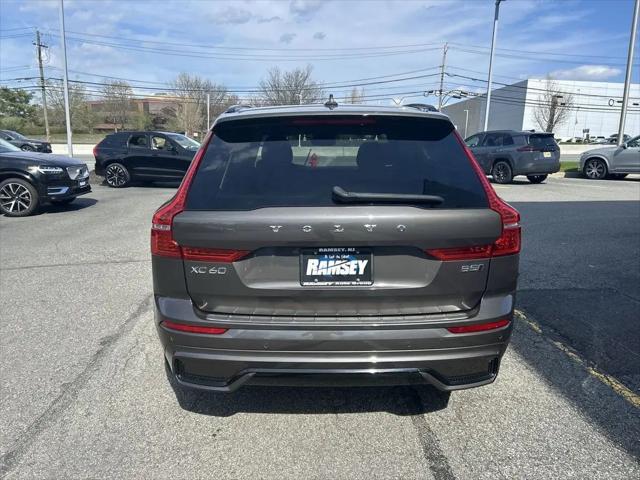 2023 Volvo XC60 B5 Plus Dark Theme