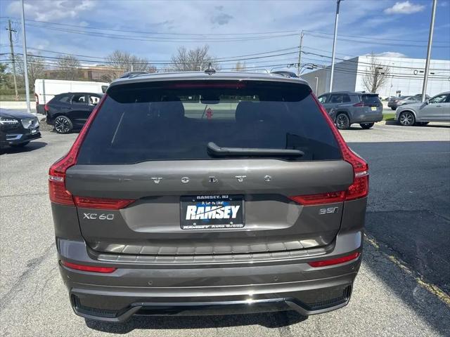 2023 Volvo XC60 B5 Plus Dark Theme